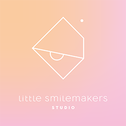 Little_smilemakers_studio_logo_-_vogelbek_gradient_rainbow_zoom_spoonflower_profile_pink_preview